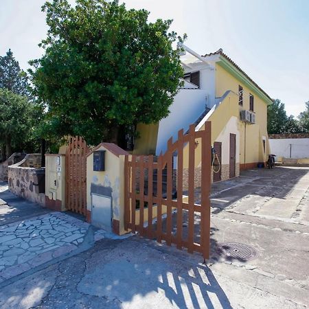 Casa Vacanze Zefiro Orosei Esterno foto