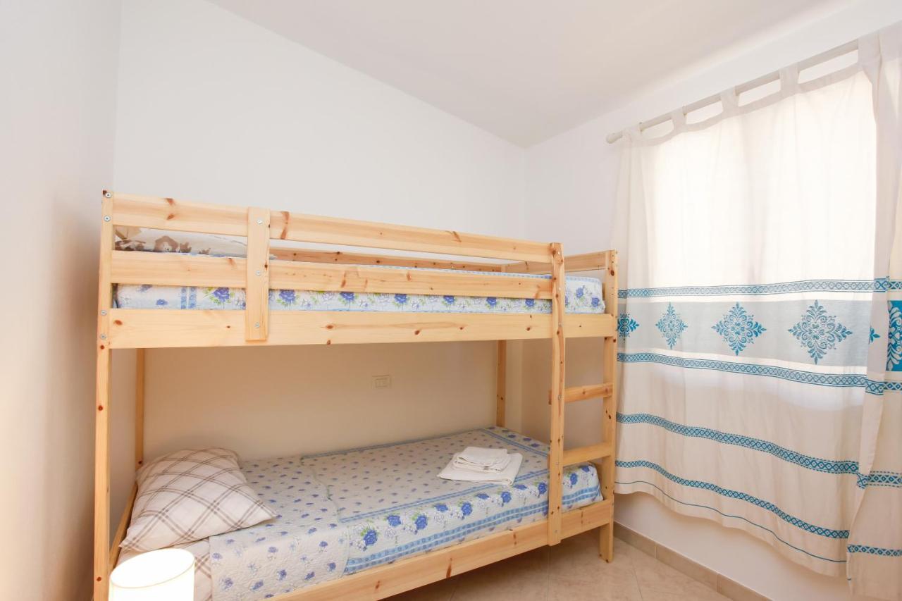 Casa Vacanze Zefiro Orosei Esterno foto